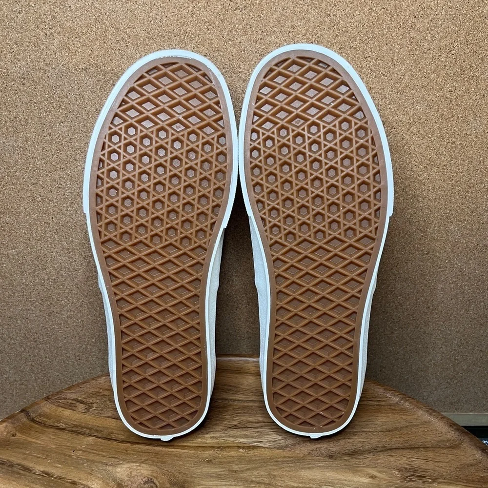 Vans classic
'floral checkerboard'
Brand new - Picture 4 of 7